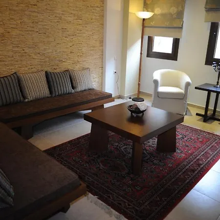 阿迦毗豪华酒店 4* Káto Loutrákion