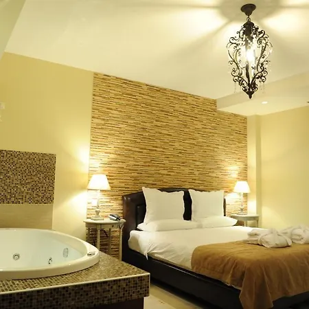 阿迦毗豪华酒店 酒店 Káto Loutrákion